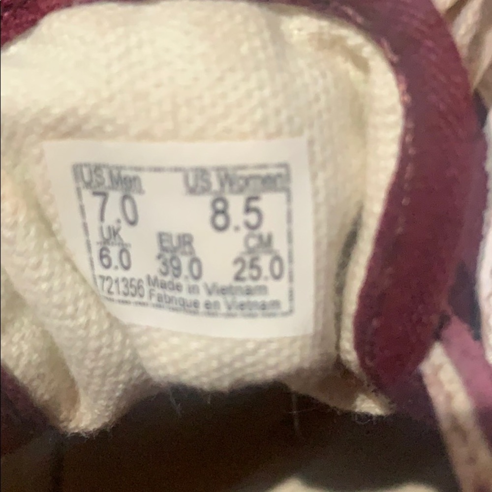 Vans - Picture 3 of 4